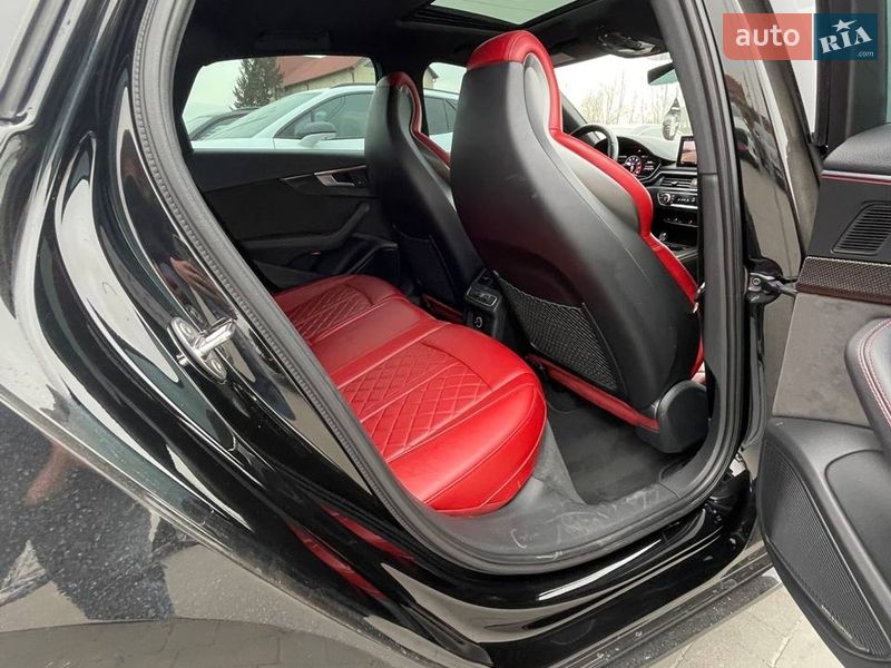Седан Audi S4 2017 в Львове фото 31 Седан Audi S4 2017 в Львове