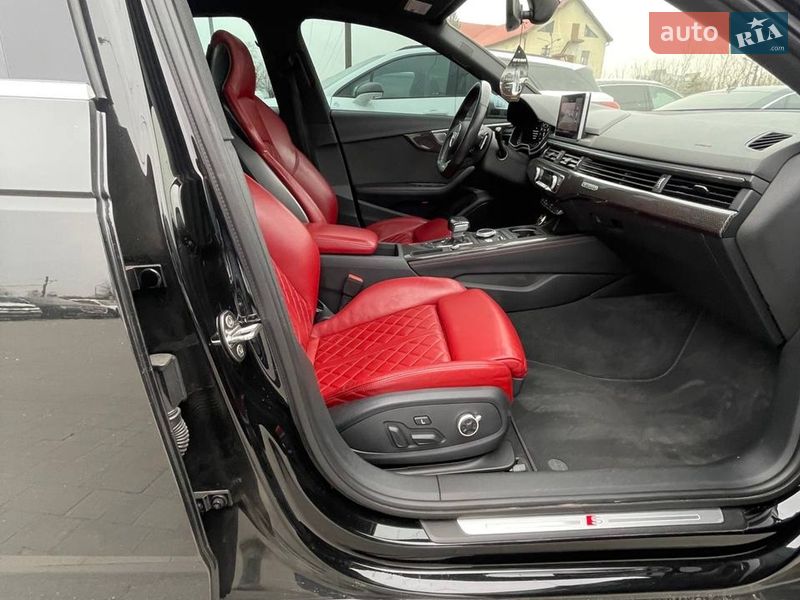 Седан Audi S4 2017 в Львове фото 33 Седан Audi S4 2017 в Львове