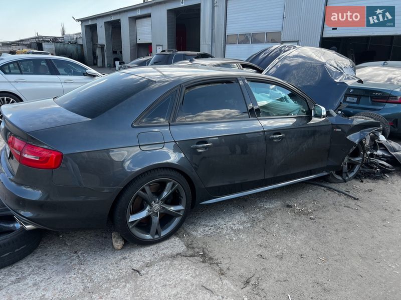 Седан Audi S4 2012 в Одессе