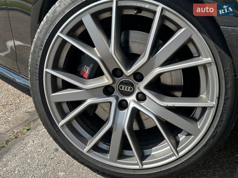 Седан Audi S4 2022 в Харькове