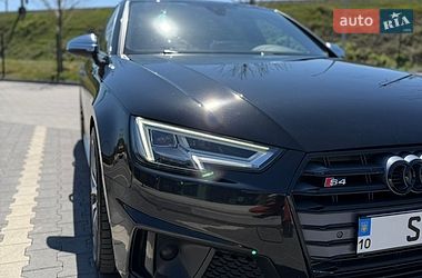 Седан Audi S4 2019 в Ірпені