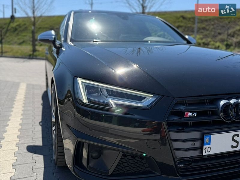 Седан Audi S4 2019 в Ірпені