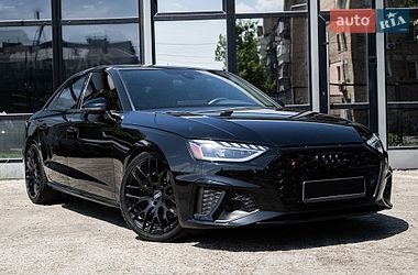 Седан Audi S4 2022 в Киеве