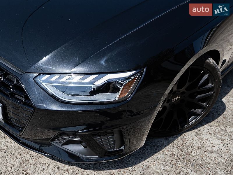 Седан Audi S4 2022 в Киеве