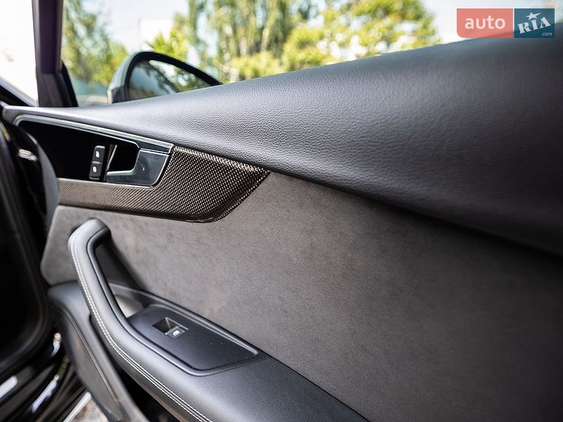 Седан Audi S4 2022 в Киеве