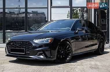 Седан Audi S4 2022 в Киеве
