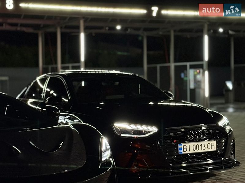 Седан Audi S4 2023 в Полтаве