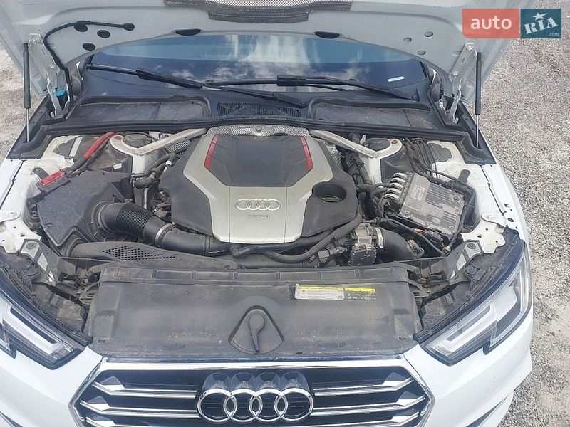 Седан Audi S4 2018 в Ровно