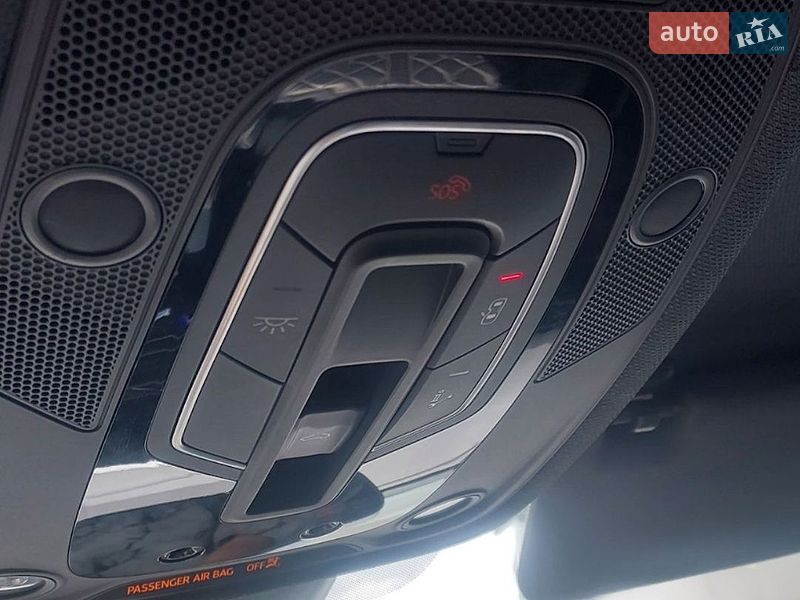 Седан Audi S4 2018 в Ровно