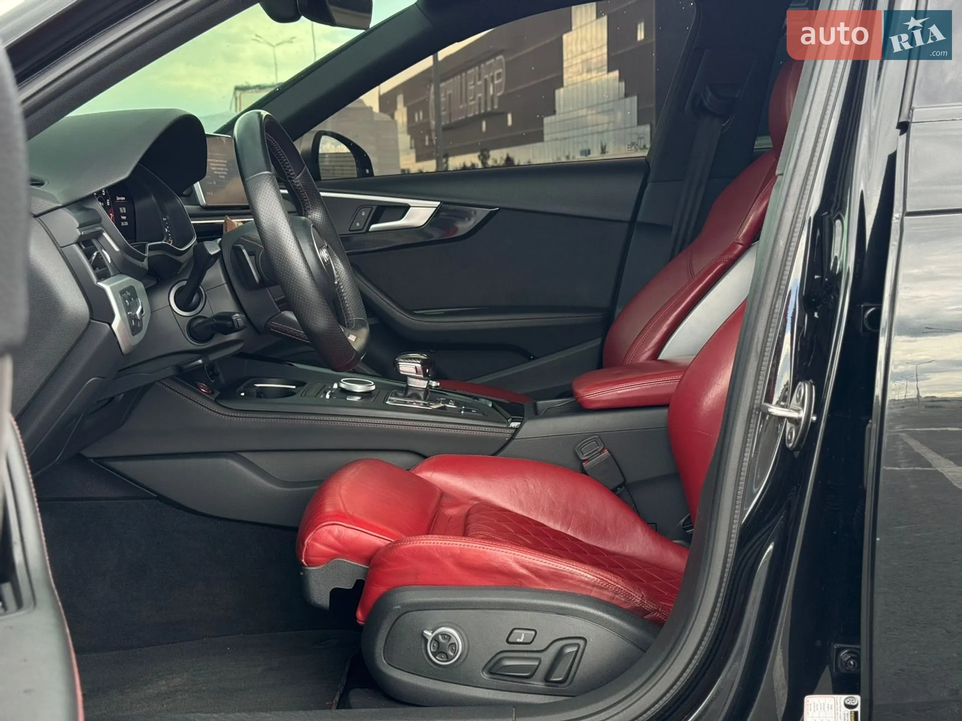 2017 Audi S4 - мініатюра 25