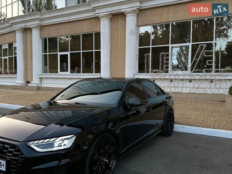 Седан Audi S4 2019 в Одессе