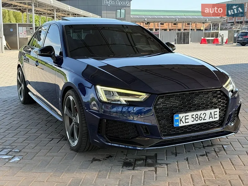 Audi S4
