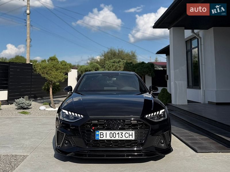 Седан Audi S4 2023 в Полтаве