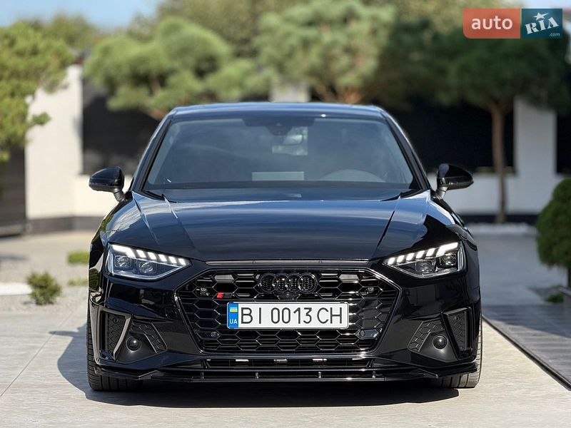Седан Audi S4 2023 в Полтаве