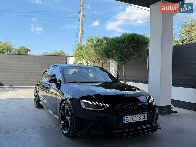 Седан Audi S4 2023 в Полтаве