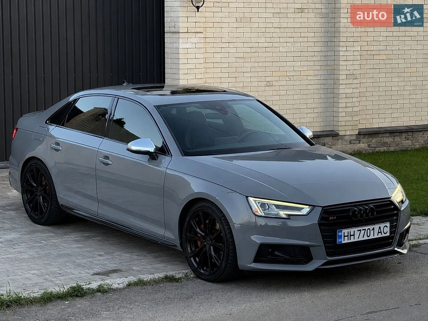 2017 Audi S4 - мініатюра 22