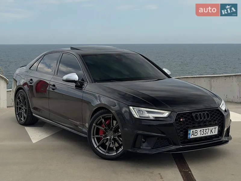 Audi S4