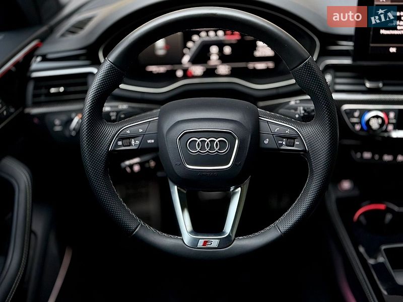 Седан Audi S4 2022 в Харькове
