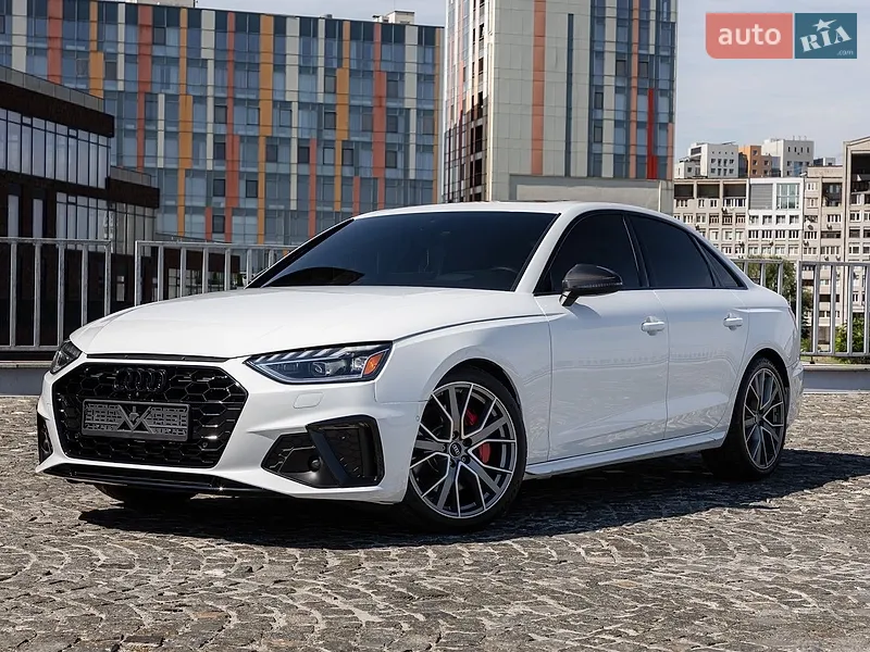 Audi S4