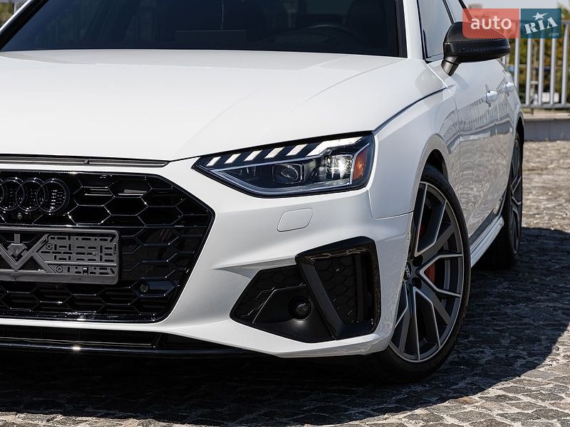 Седан Audi S4 2021 в Днепре