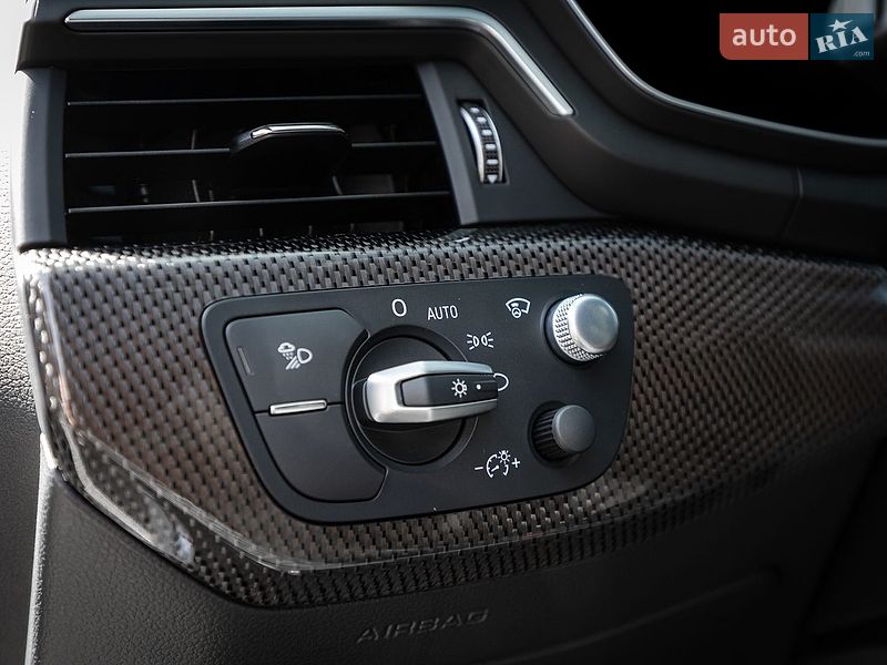 Седан Audi S4 2021 в Днепре