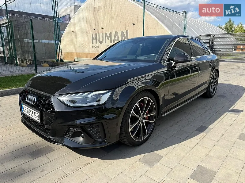 Audi S4