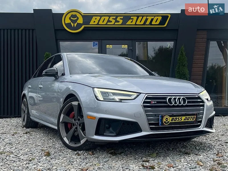 Audi S4