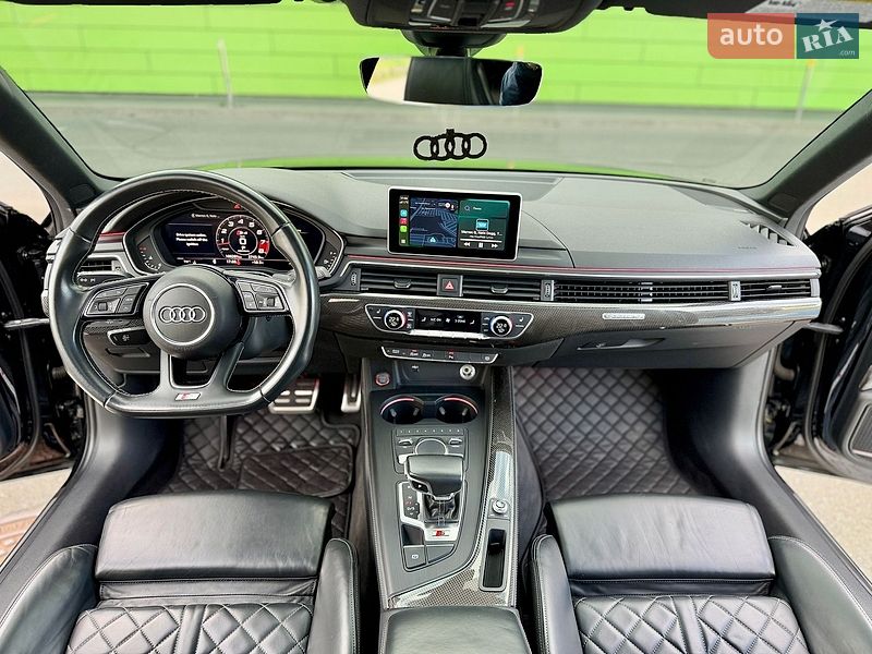 Седан Audi S4 2018 в Києві