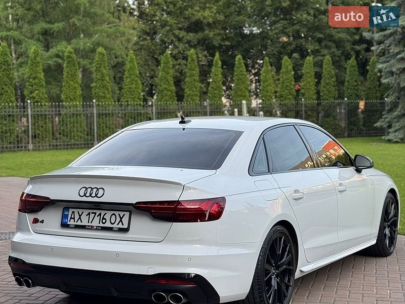 Седан Audi S4 2020 в Харькове