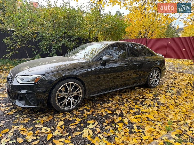 Седан Audi S4 2023 в Тернополі