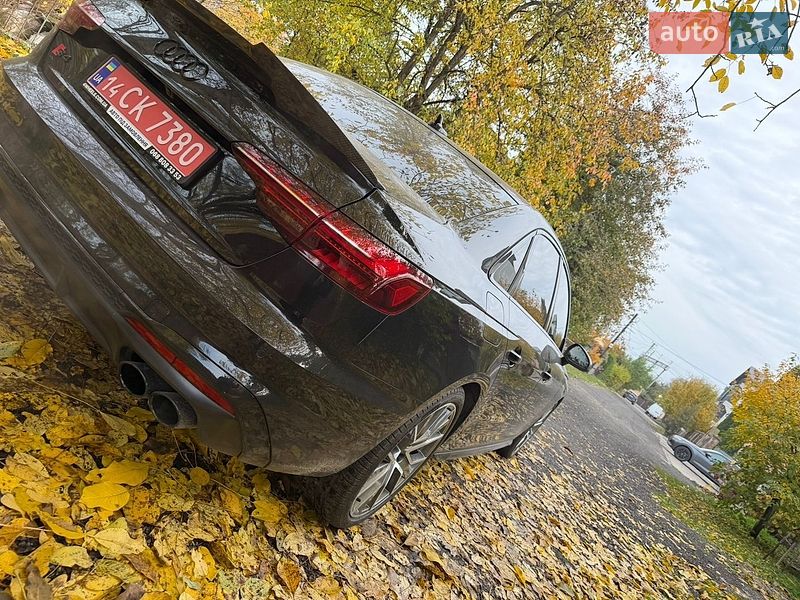 Седан Audi S4 2023 в Тернополі
