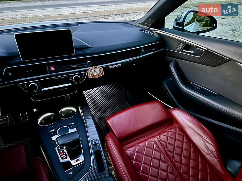 Купе Audi S5 Sportback 2018 в Днепре