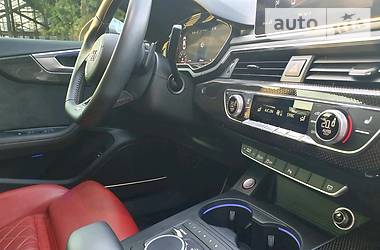 Седан Audi S5 2017 в 