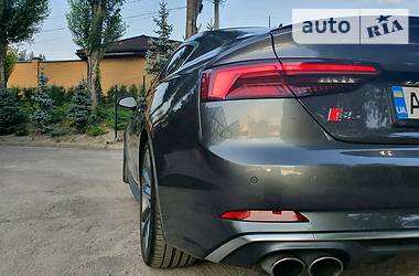 Седан Audi S5 2017 в 