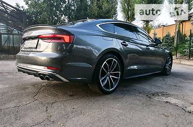 Седан Audi S5 2017 в 