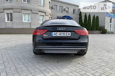 Купе Audi S5 2012 в 