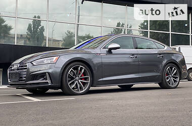 Лифтбек Audi S5 2018 в Киеве