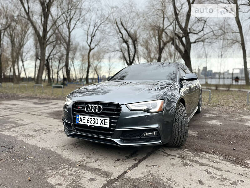Купе Audi S5 2015 в Дніпрі