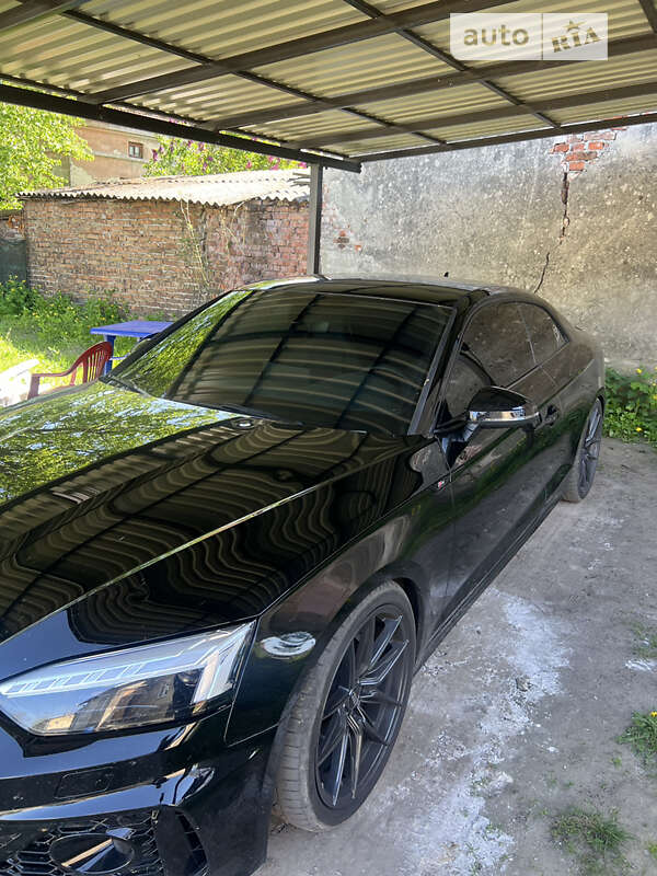 Купе Audi S5 2022 в Львове