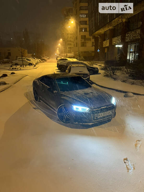 Купе Audi S5 2019 в Києві