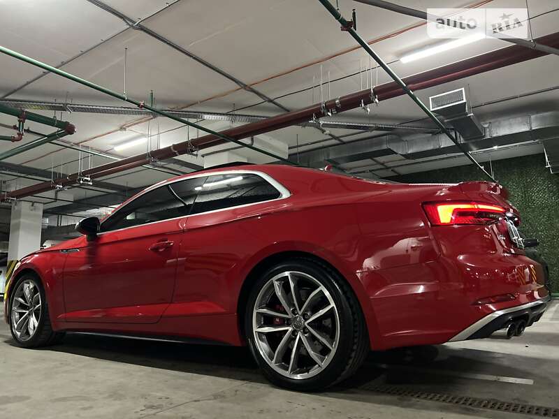 Купе Audi S5 2017 в Киеве