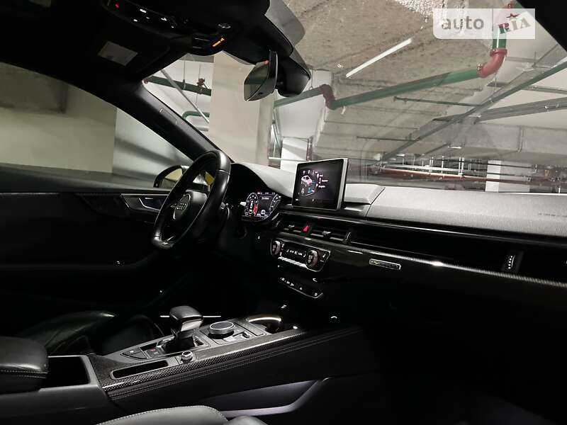 Купе Audi S5 2017 в Киеве