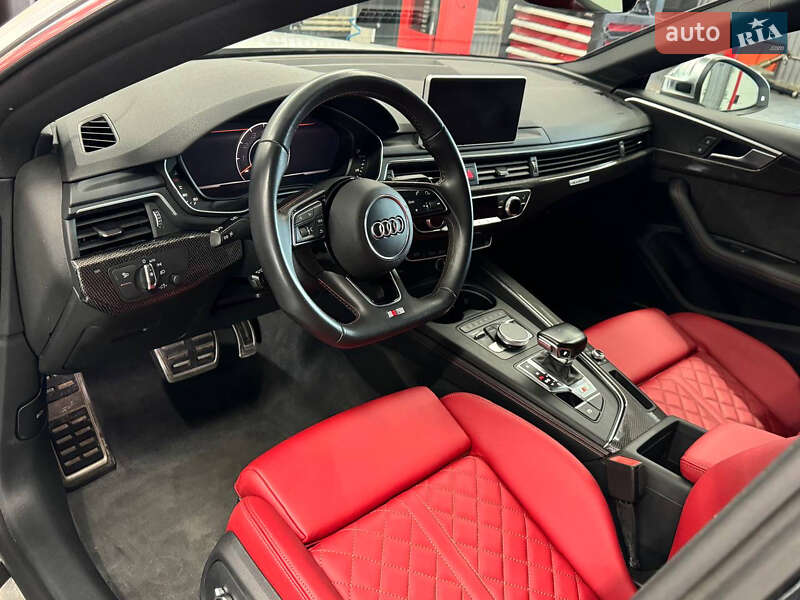 Кабриолет Audi S5 2018 в 