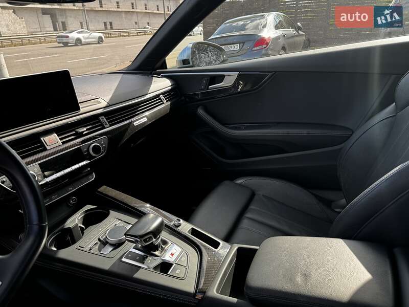Купе Audi S5 2018 в Киеве
