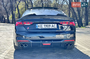 Купе Audi S5 2022 в 