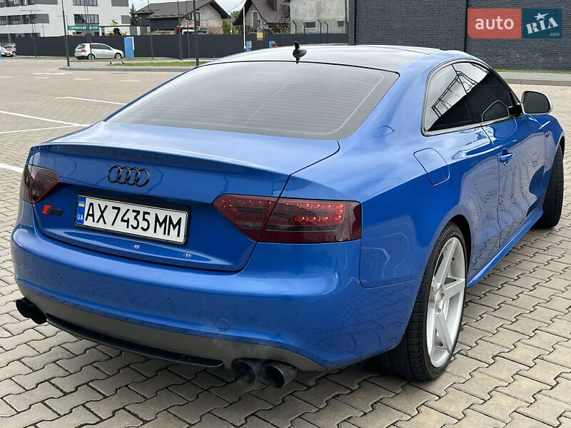 Купе Audi S5 2009 в Ивано-Франковске