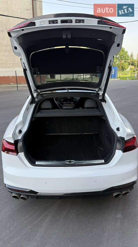 Купе Audi S5 2023 в Києві