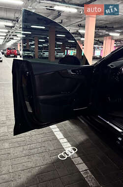 Купе Audi S5 2019 в 
