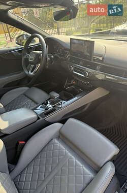 Купе Audi S5 2022 в 