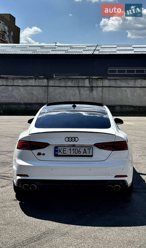 Купе Audi S5 2017 в Киеве